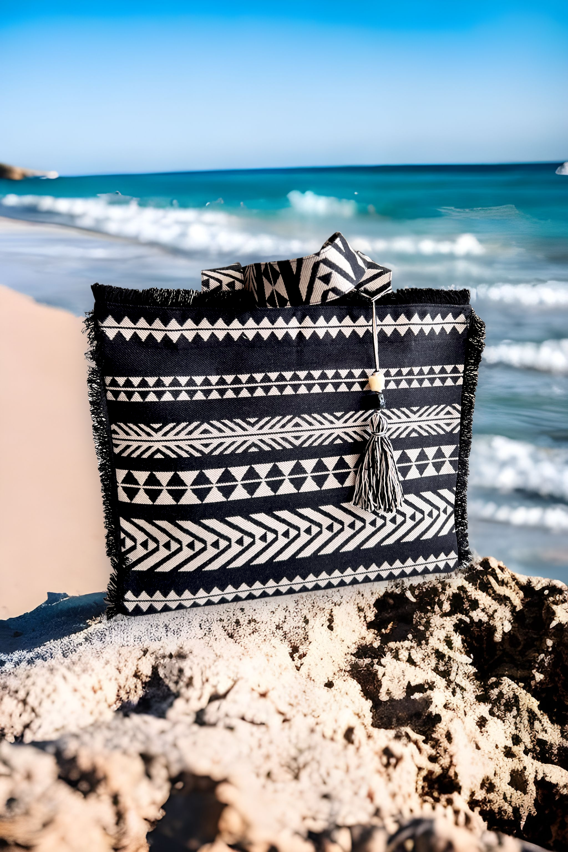 Black and 2025 white beach bag